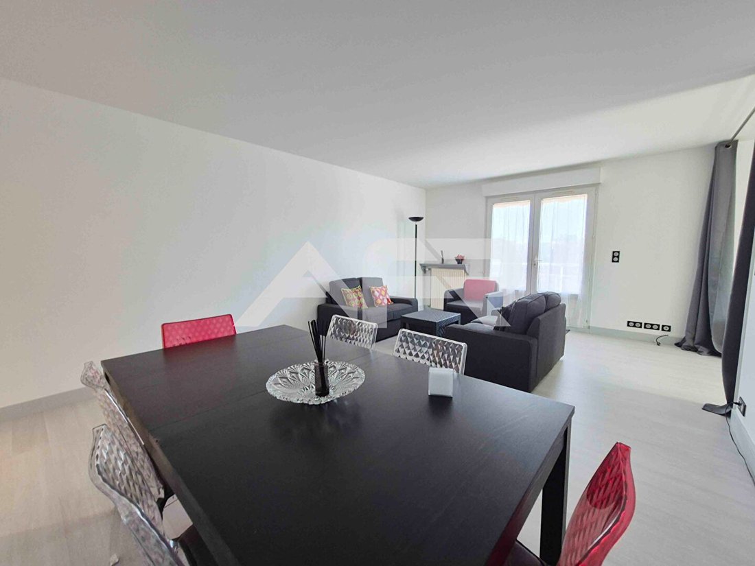 Apartment in Chatou, Ile-de-France, France 2 - 18977941