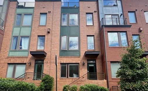 Townhouse in Oakton, Virginia, United States 1