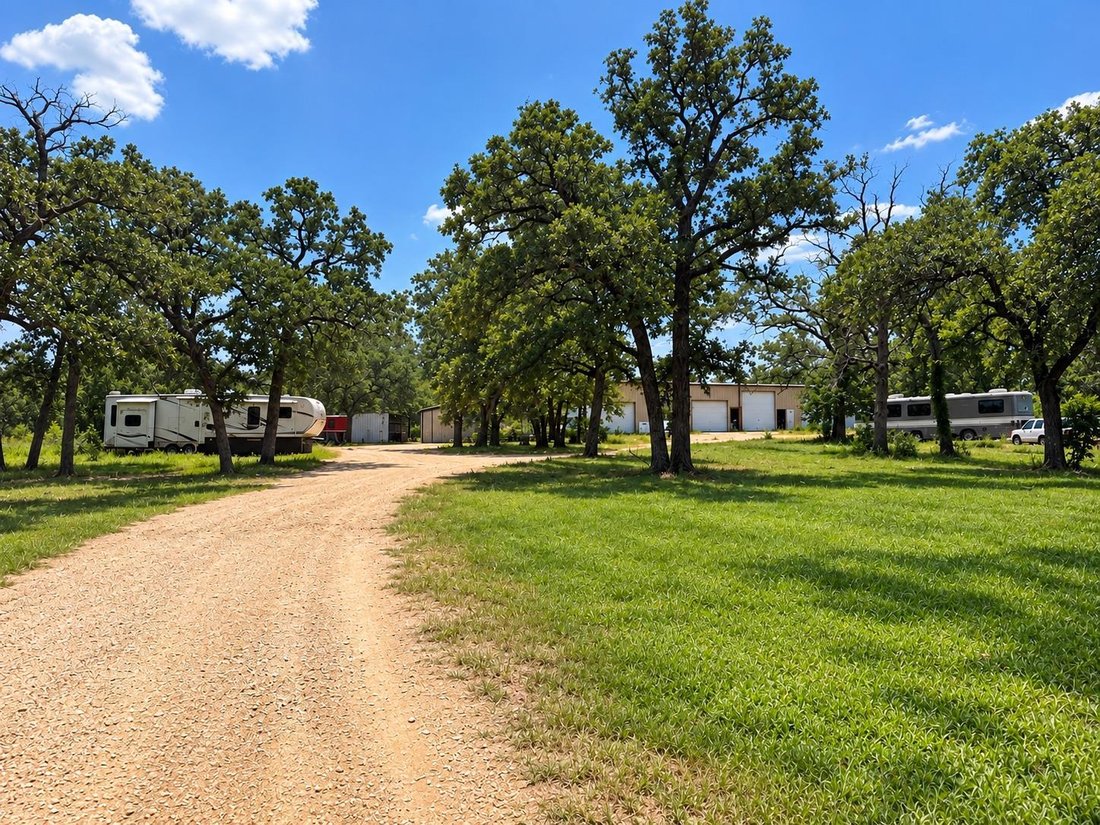 House in Bastrop, Texas, United States 5 - 18964975