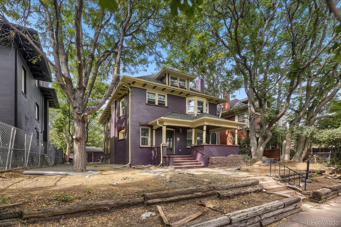 Denver, Colorado, United States 2 - 18969275