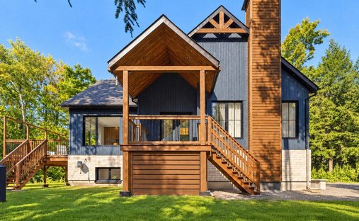Casa en Sainte-Anne-des-Lacs, Quebec, Canadá 1
