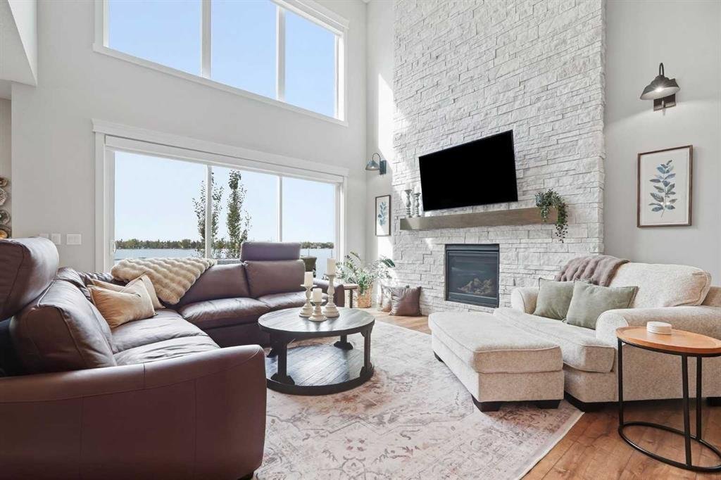 House in Chestermere, Alberta, Canada 4 - 18978531