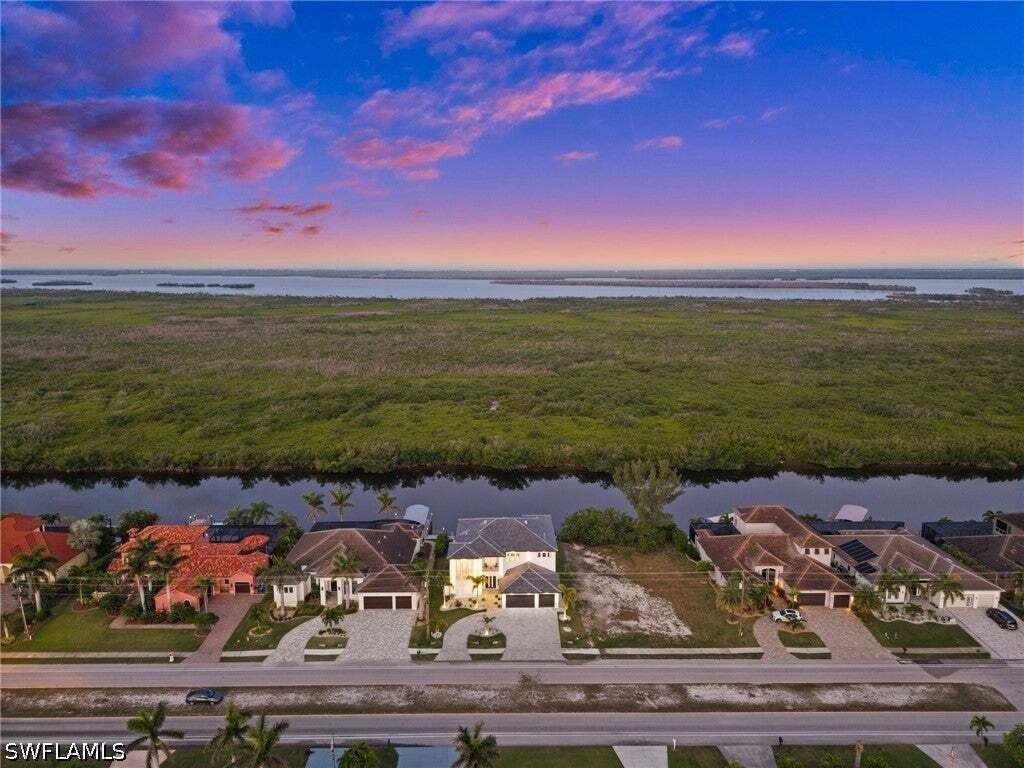 House in Cape Coral, Florida, United States 5 - 18964669