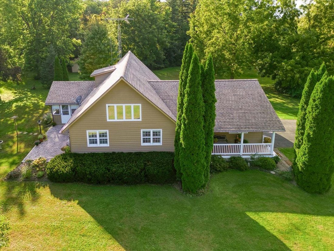 House in Kirkland, Illinois, United States 3 - 18973430