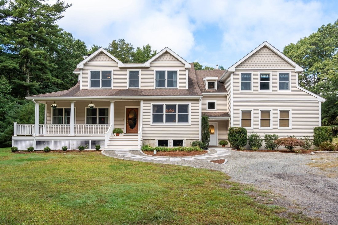 House in Stoughton, Massachusetts, United States 2 - 18967356