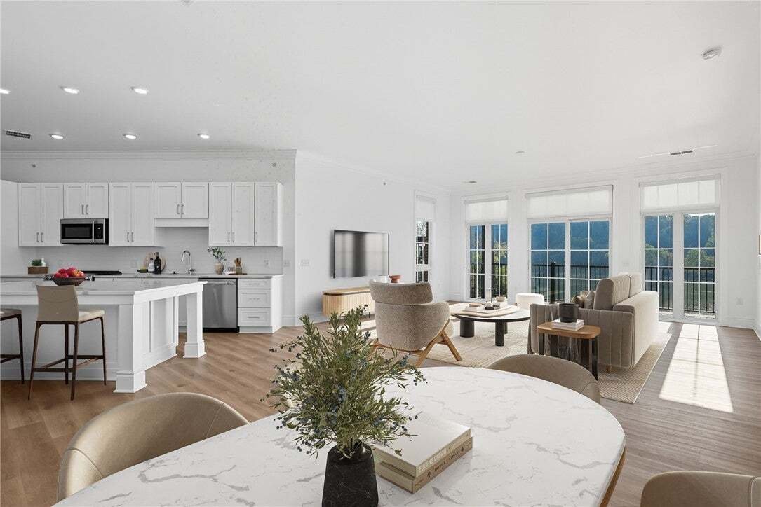 Condo in Oakmont, Pennsylvania, United States 2 - 17640727