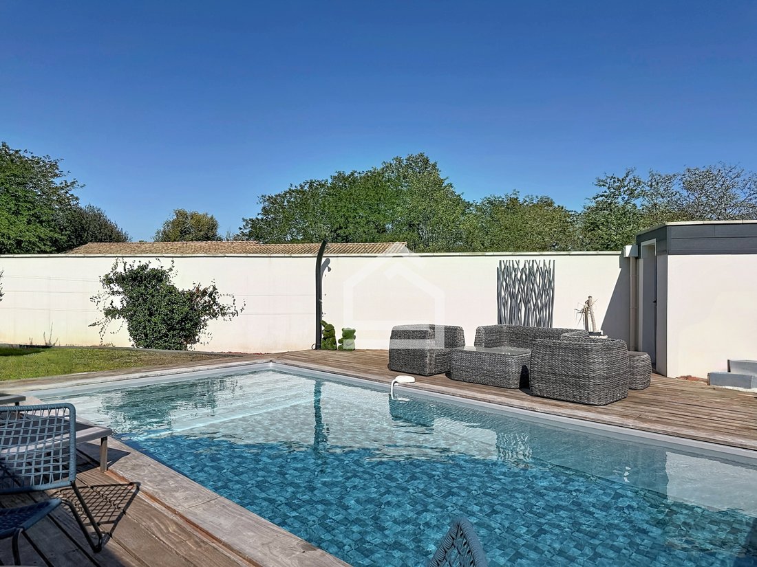 House in Izon, Nouvelle-Aquitaine, France 3 - 18970938