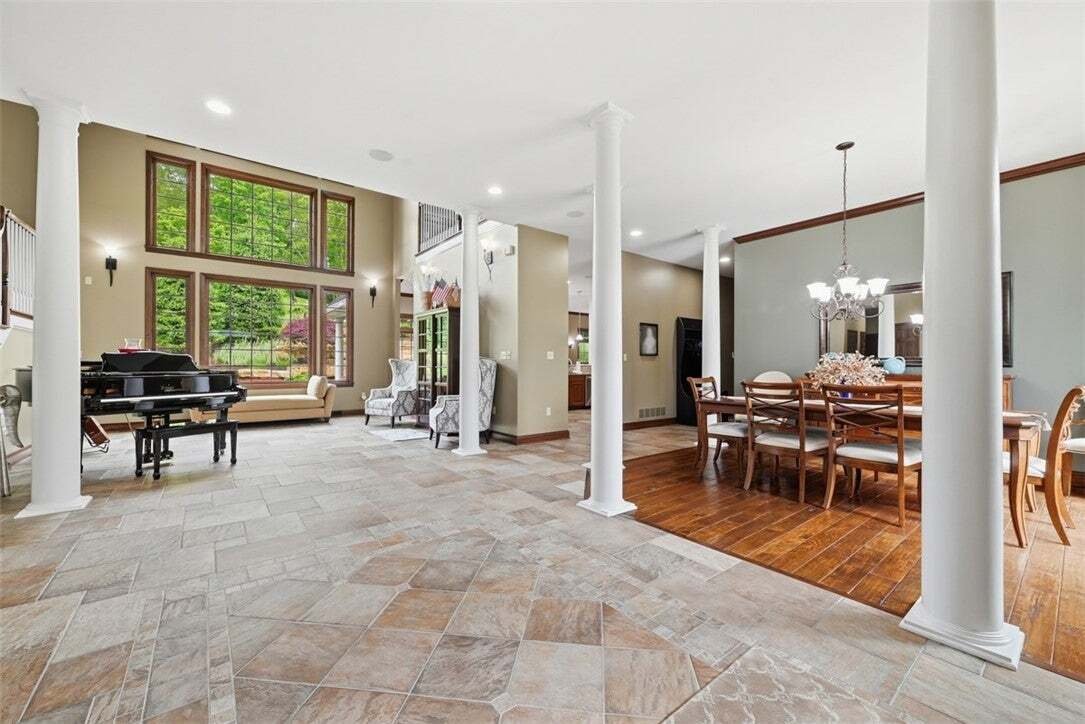 House in Canonsburg, Pennsylvania, United States 4 - 18504895