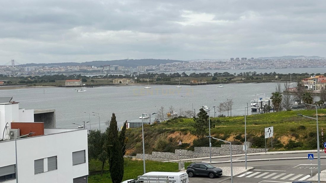 Apartment in Seixal, Arrentela e Aldeia de Paio Pires, Setubal, Portugal 3 - 18970836