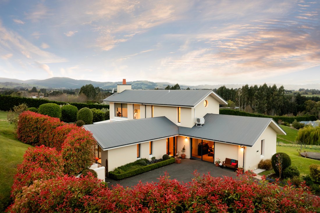 House in North Taieri, Otago, New Zealand 1 - 18981160
