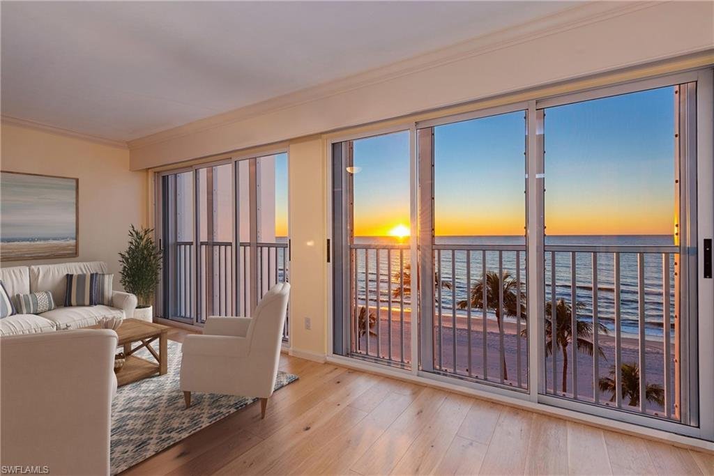 Condo in Naples, Florida, United States 5 - 18982271