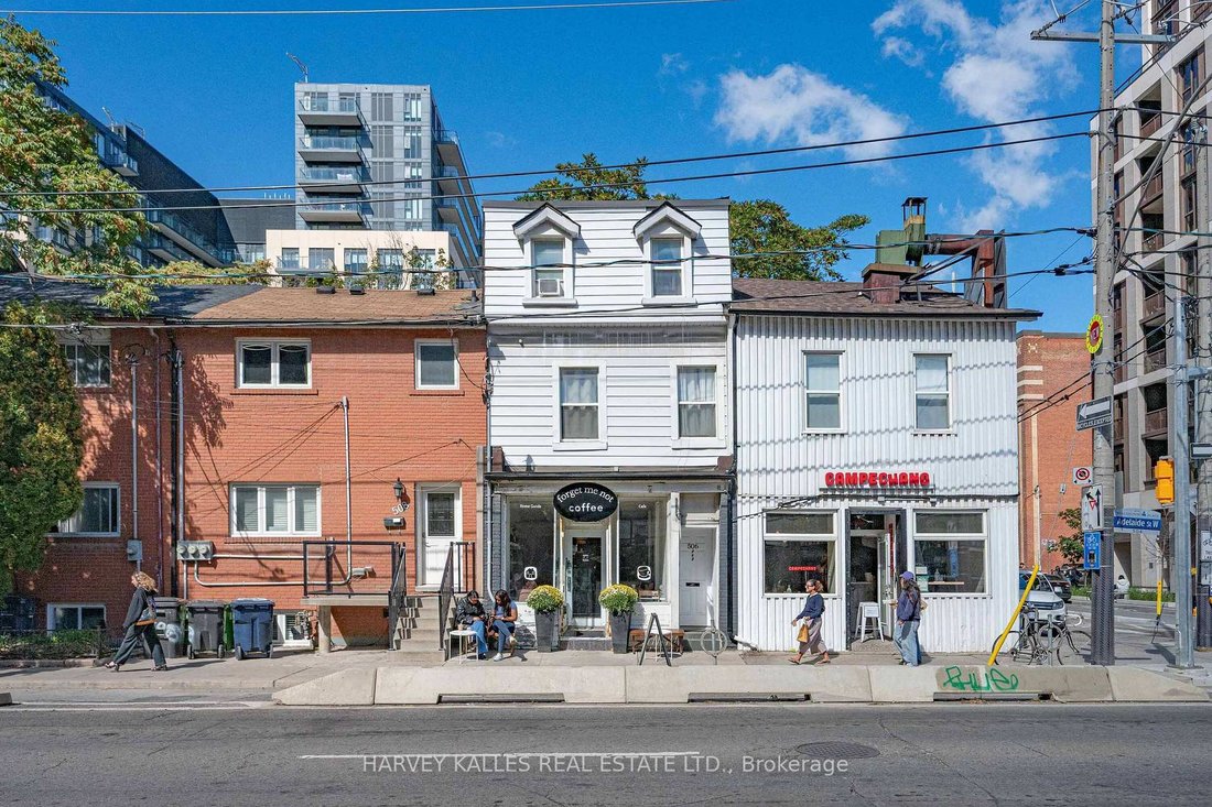 House in Toronto, Ontario, Canada 1 - 18982216