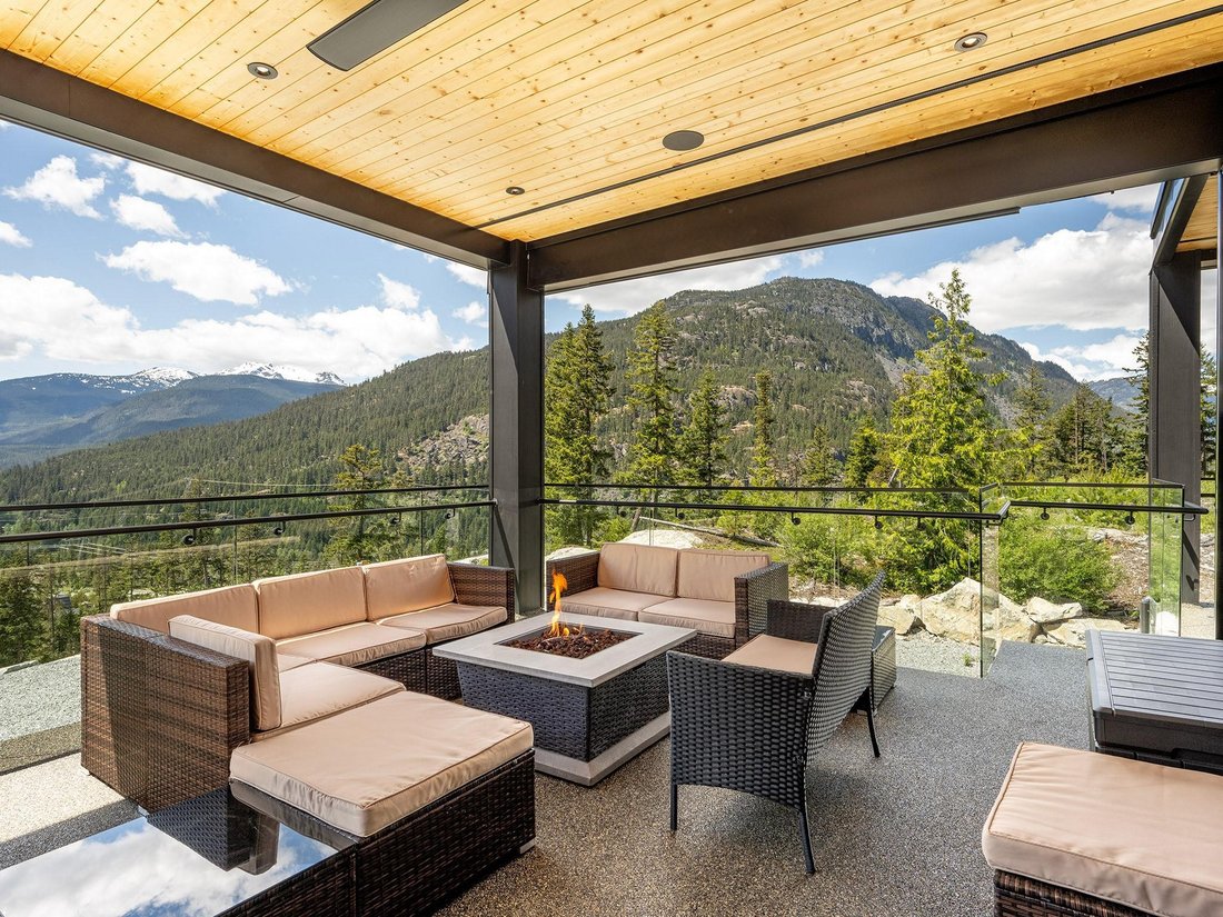 Chalet in Whistler, British Columbia, Canada 5 - 18982162