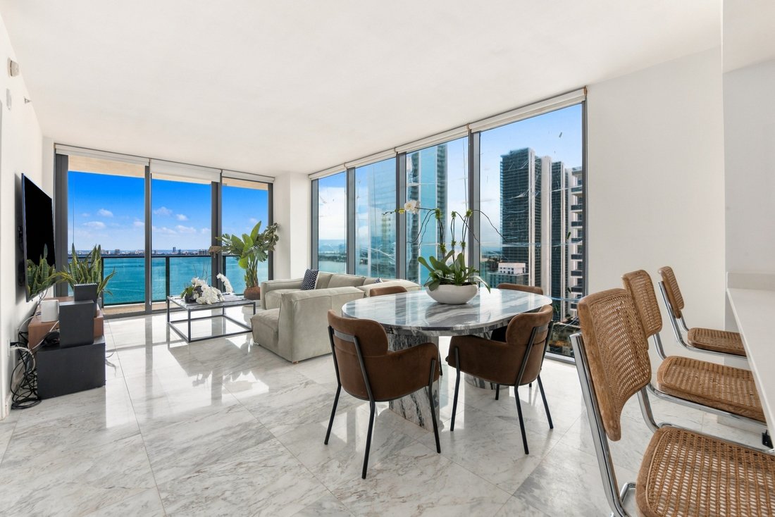 Condo in Miami, Florida, United States 5 - 18982199