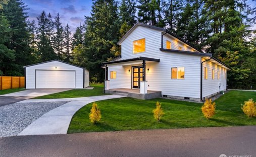 House in Enumclaw, Washington, United States 1