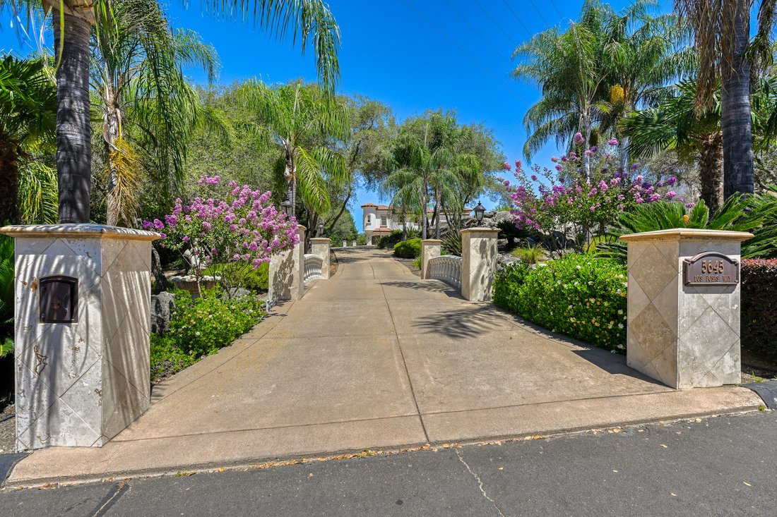 Granite Bay, California, United States 1 - 18982291