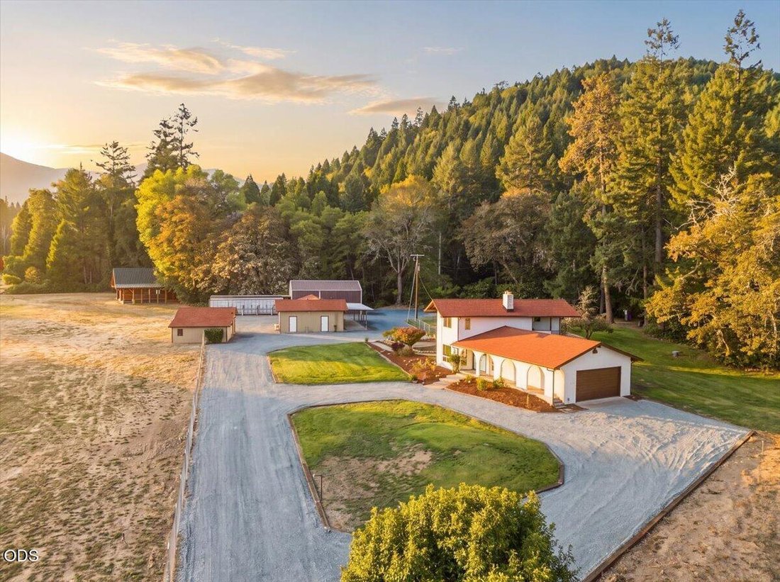 House in Grants Pass, Oregon, United States 1 - 18982250