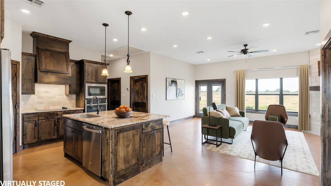 Farm Ranch in Ledbetter, Texas, United States 3 - 18982117