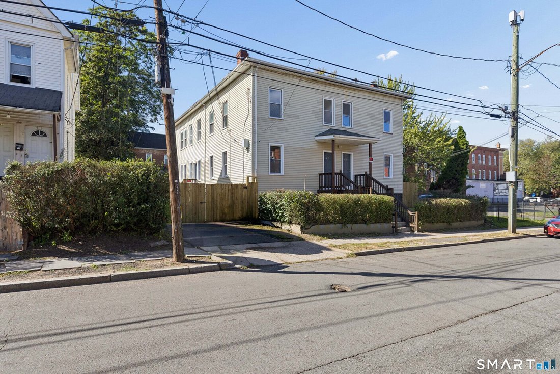 Hartford, Connecticut, United States 3 - 18982417