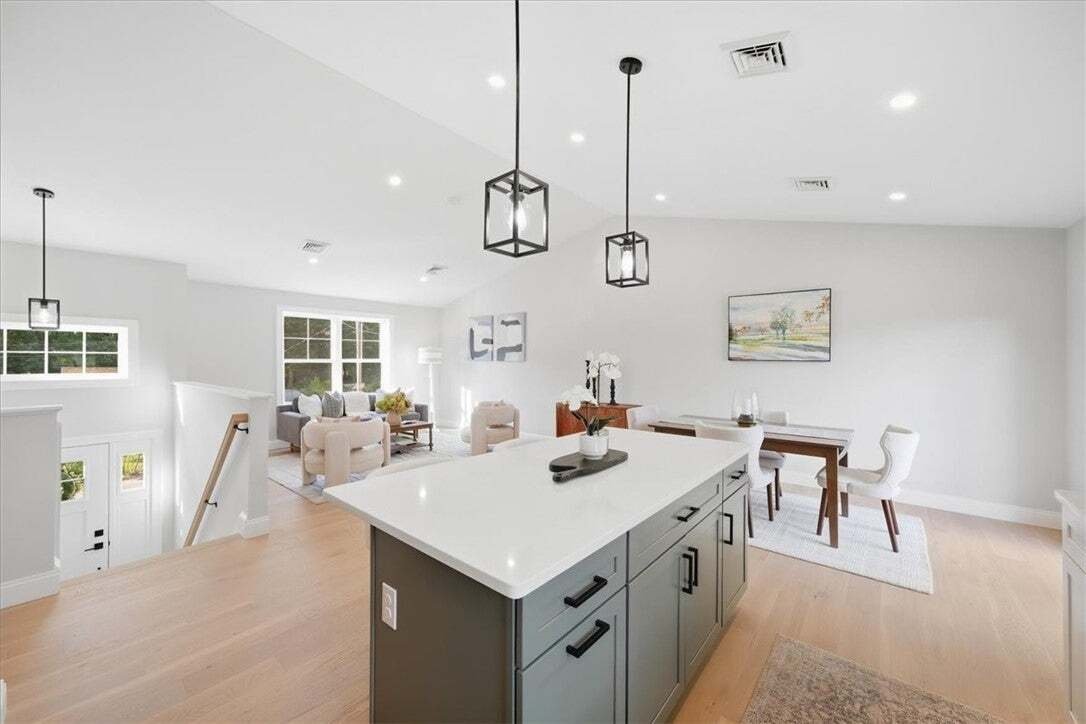 House in Warwick, Rhode Island, United States 5 - 18982451
