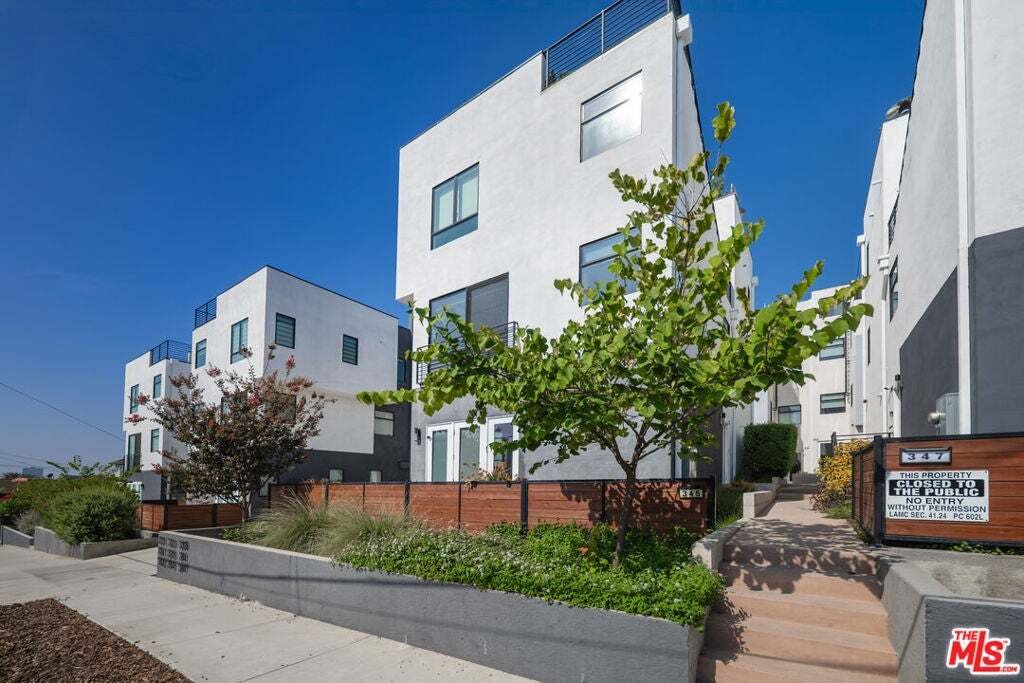 House in Los Angeles, California, United States 1 - 18982545