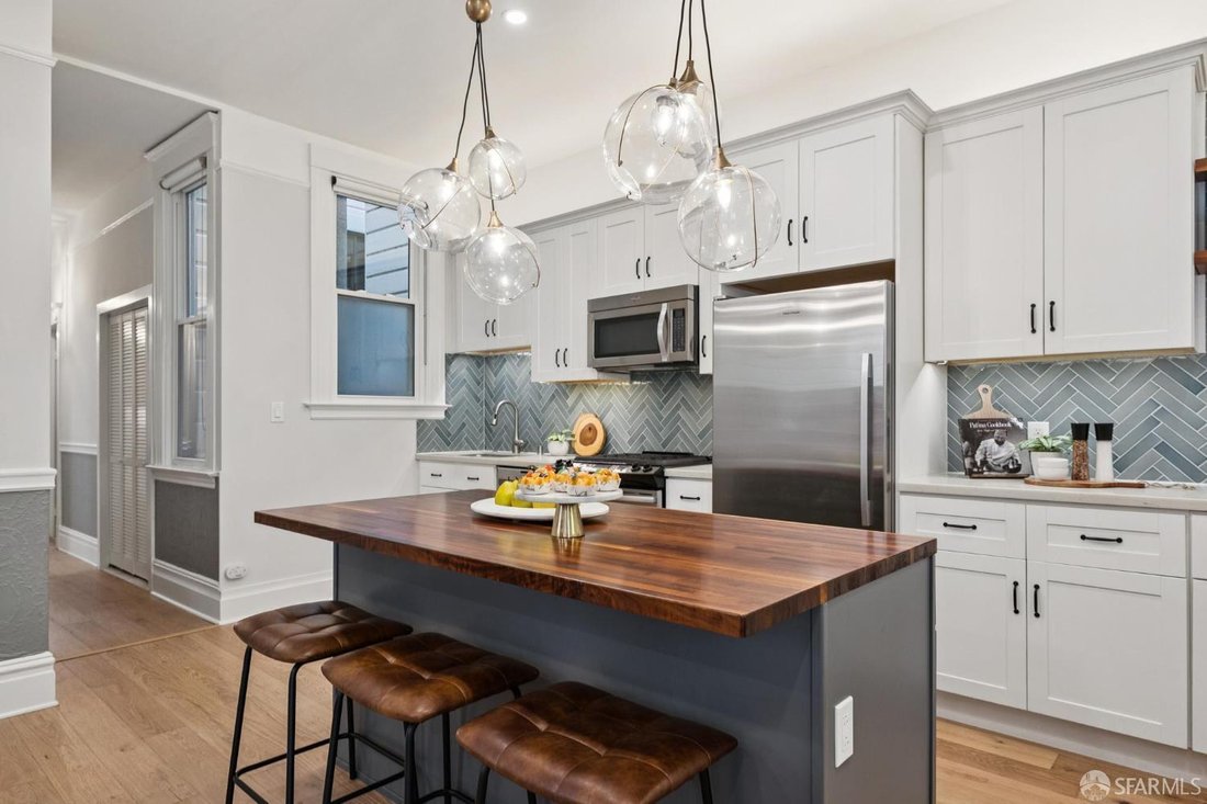 Condo in San Francisco, California, United States 4 - 18982357