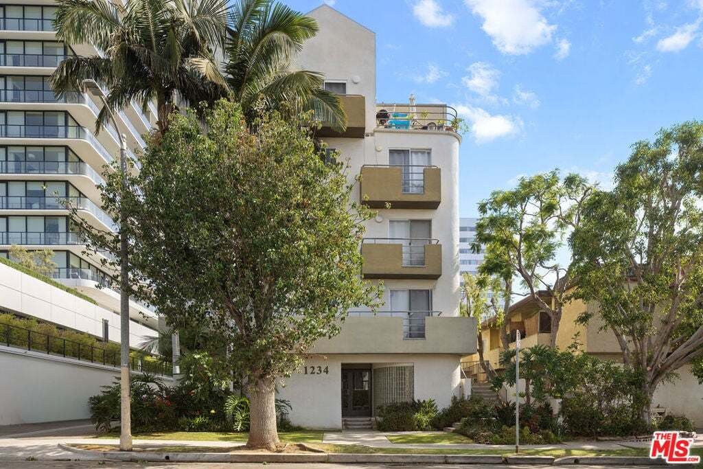 Condo in Los Angeles, California, United States 1 - 18982524