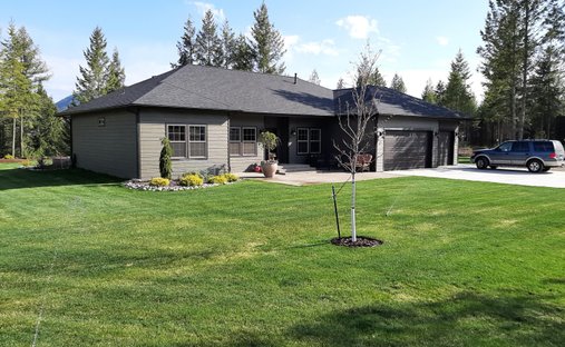 House in Moyie Springs, Idaho, United States 1
