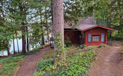 House in Merrimac, Wisconsin, United States 1
