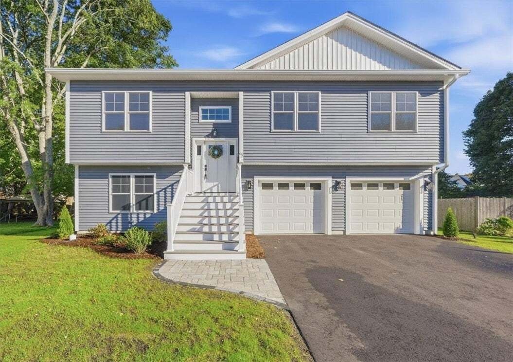 House in Warwick, Rhode Island, United States 1 - 18982451