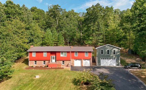 House in Fishersville, Virginia, United States 1