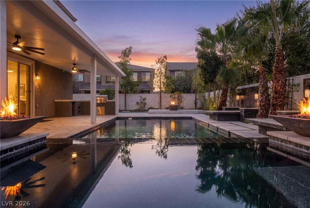 House in North Las Vegas, Nevada, United States 4 - 18982492