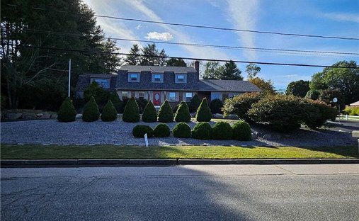 House in East Greenwich, Rhode Island, United States 1