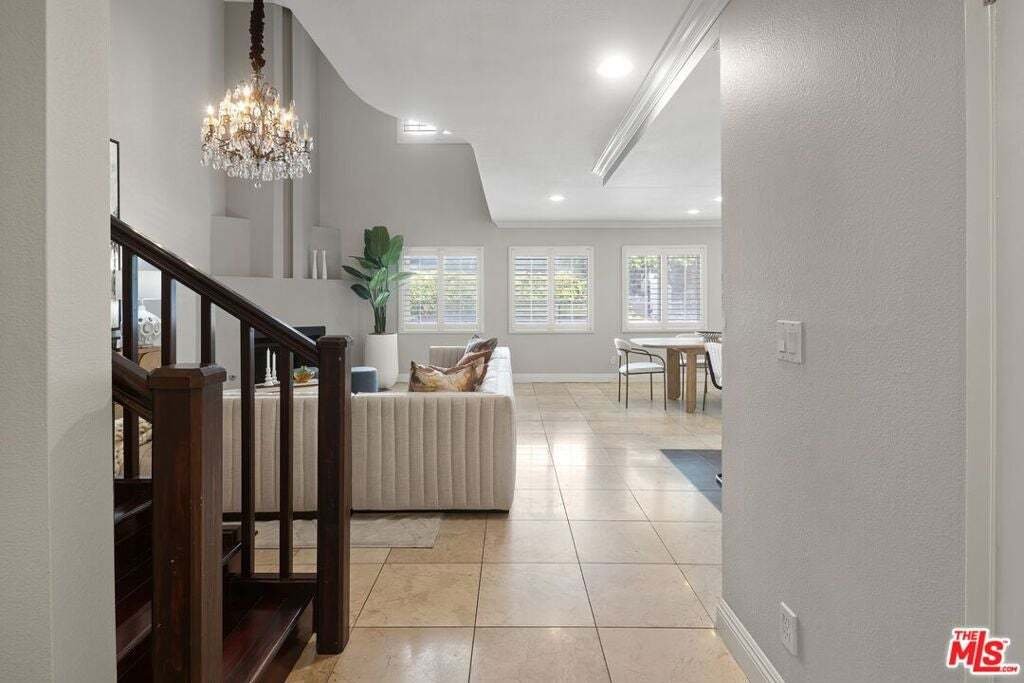 Condo in Los Angeles, California, United States 3 - 18982524