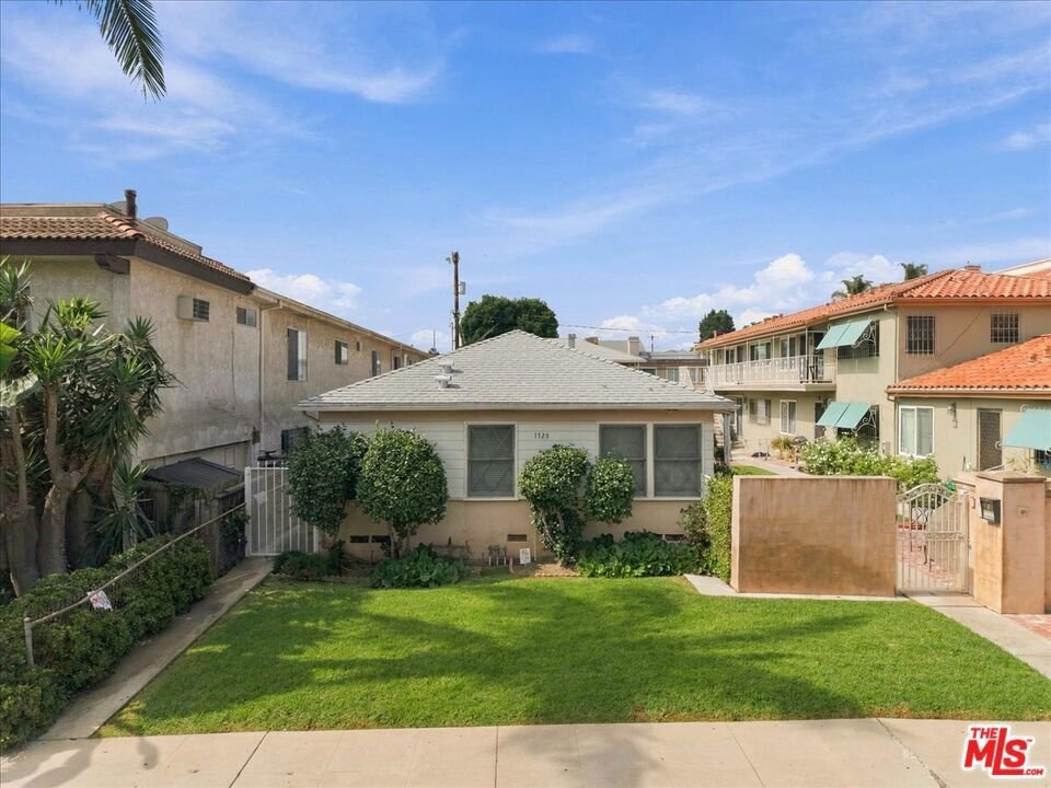 Los Angeles, California, United States 3 - 18982514