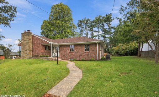 House in Sayreville, New Jersey, United States 1