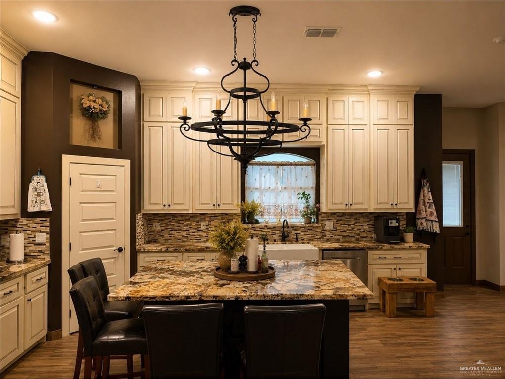 House in McAllen, Texas, United States 5 - 18982473