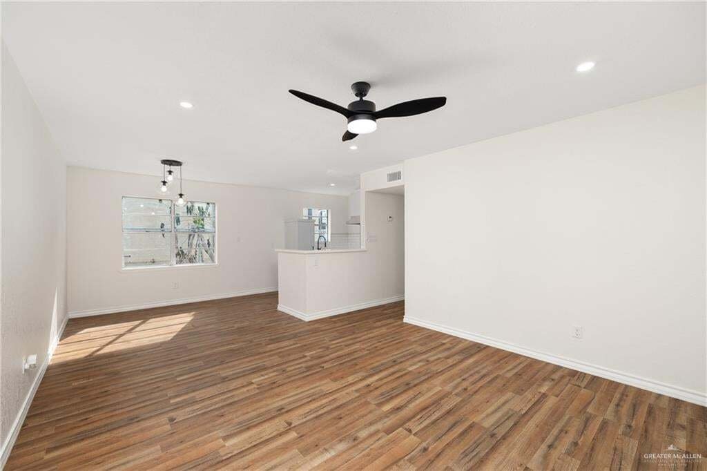 Apartment in McAllen, Texas, United States 5 - 18982475