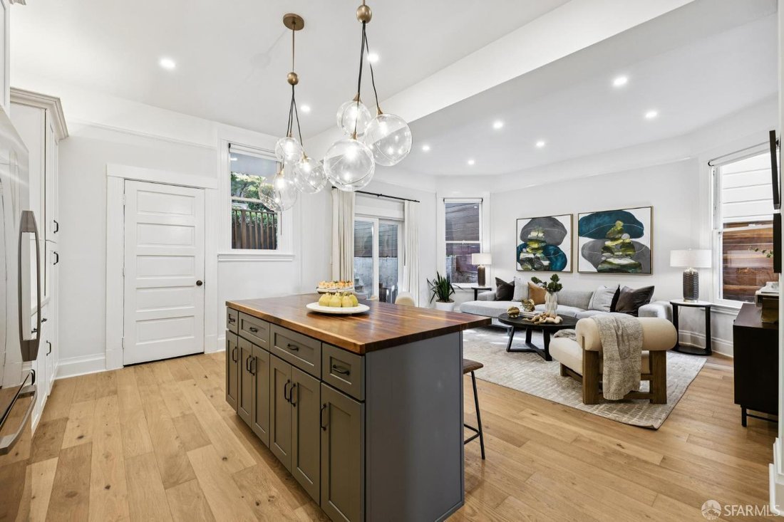 Condo in San Francisco, California, United States 3 - 18982357
