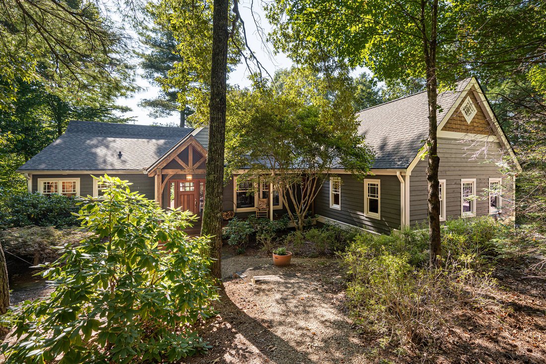 House in Hendersonville, North Carolina, United States 1 - 18983148