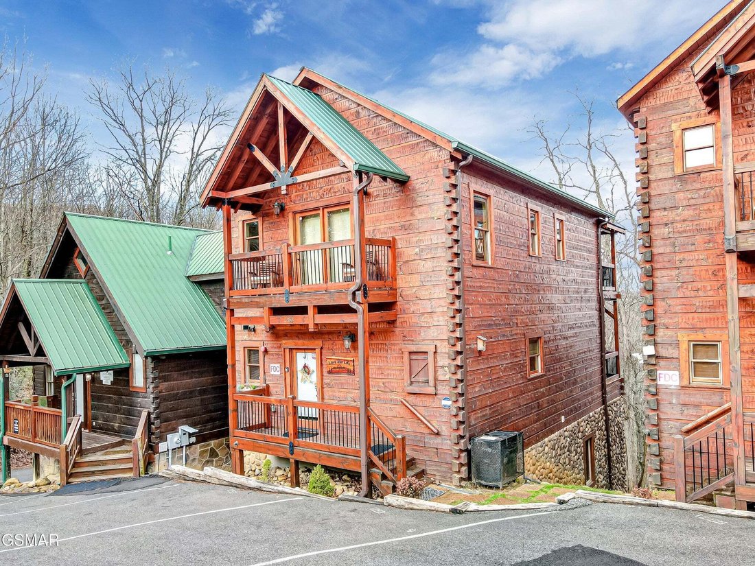 House in Gatlinburg, Tennessee, United States 1 - 18983080