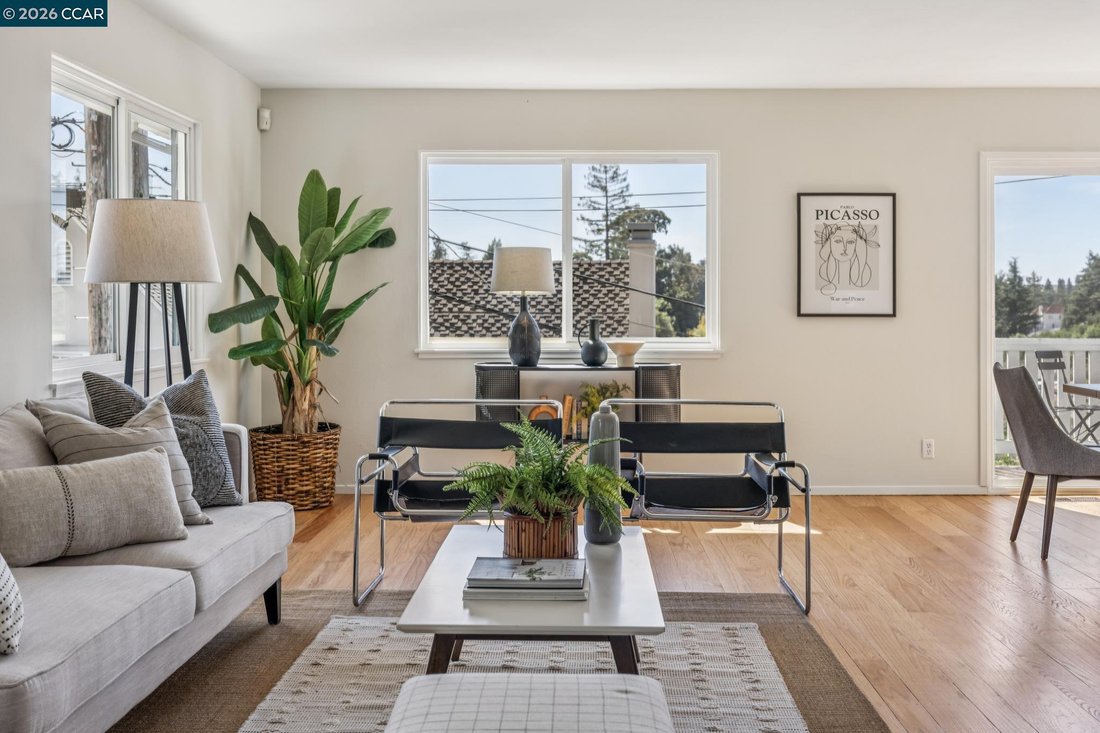 House in Oakland, California, United States 1 - 18982763
