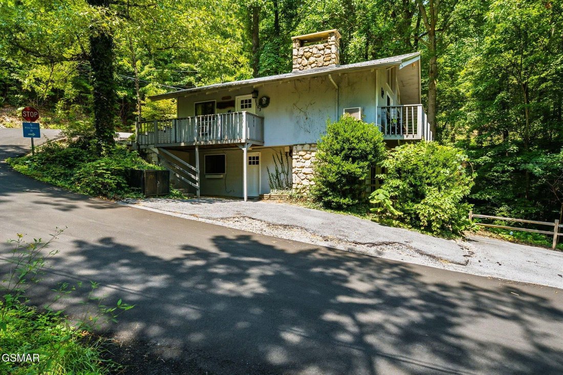 House in Gatlinburg, Tennessee, United States 2 - 18983065