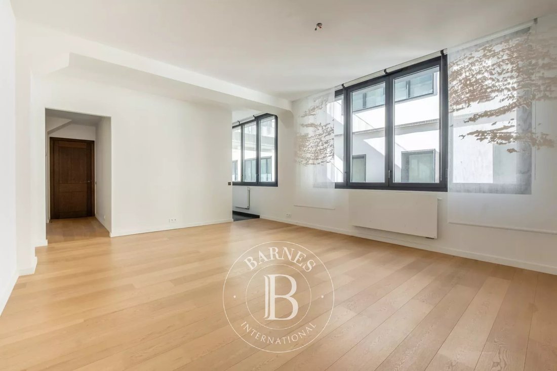 Apartment in Saint Thomas d'Aquin, Paris 7e Arrondissement, Paris 1 - 15098481