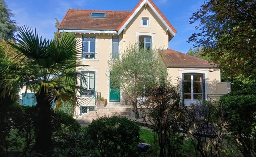 House in Chateau de Vaucresson, Vaucresson, France 1