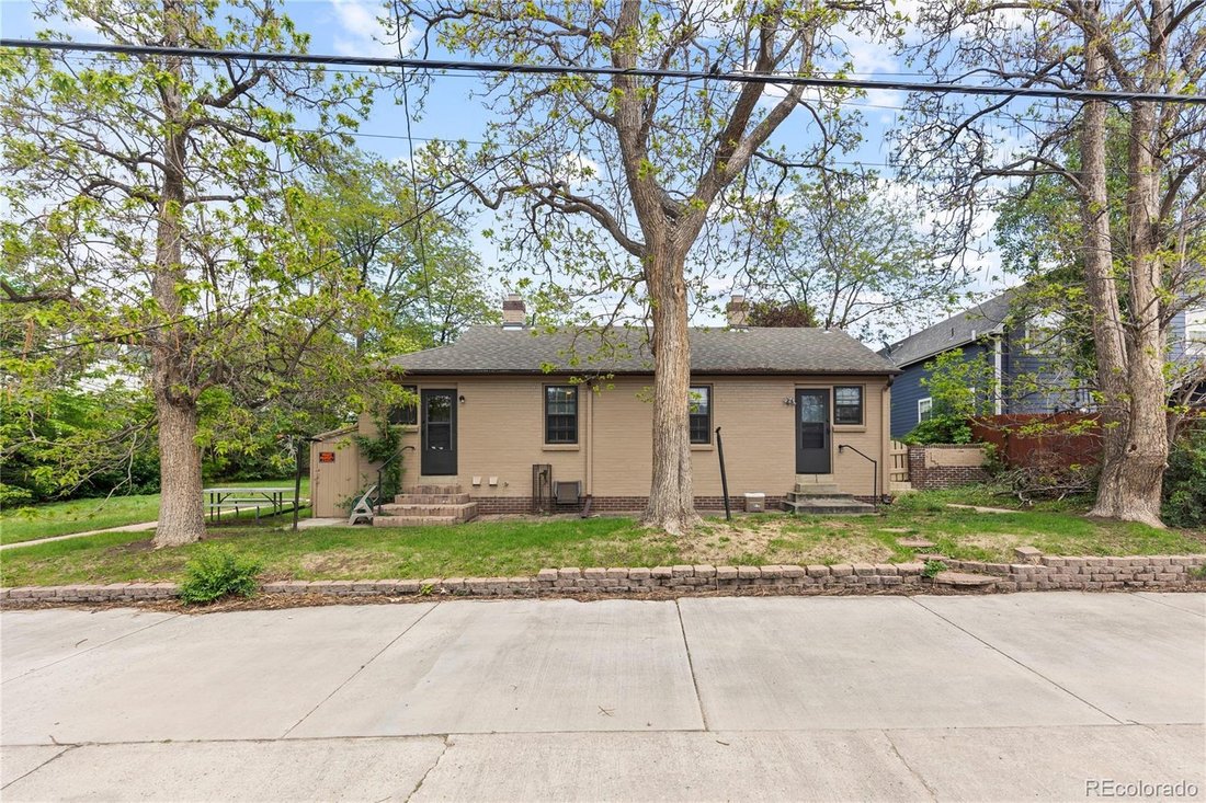 Denver, Colorado, United States 4 - 18982766