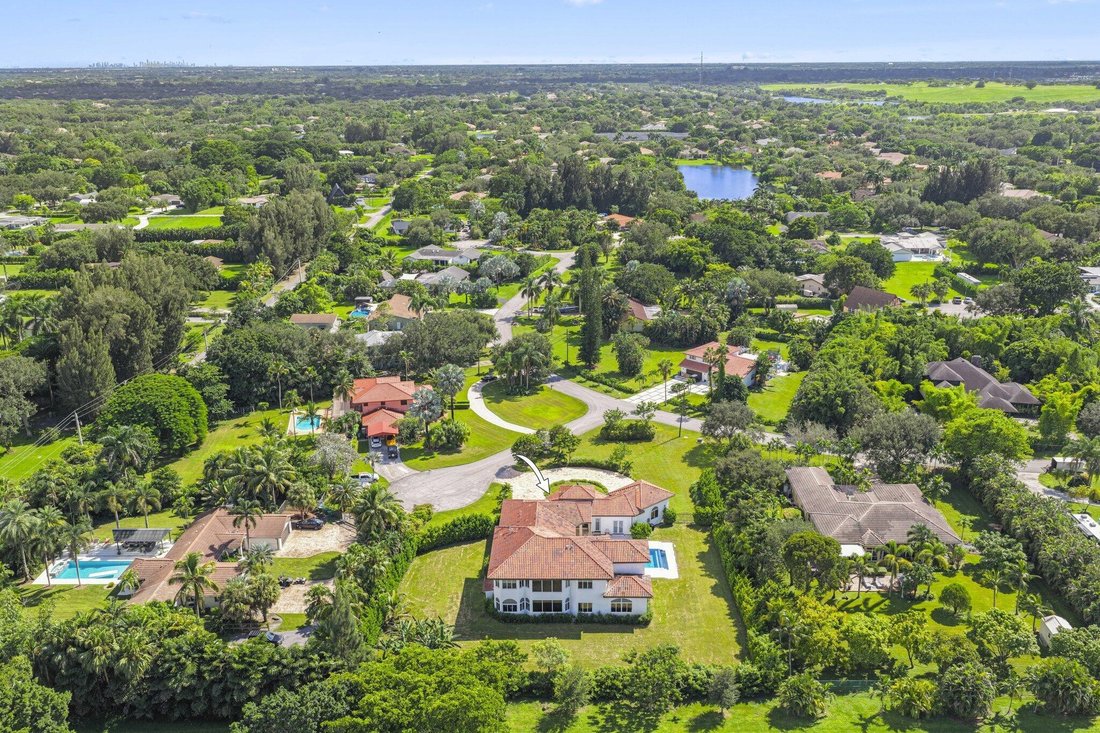 House in Davie, Florida, United States 5 - 18982848