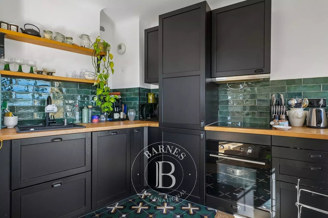 Apartment in Montmartre, Paris 18e Arrondissement, Paris 5 - 18982696