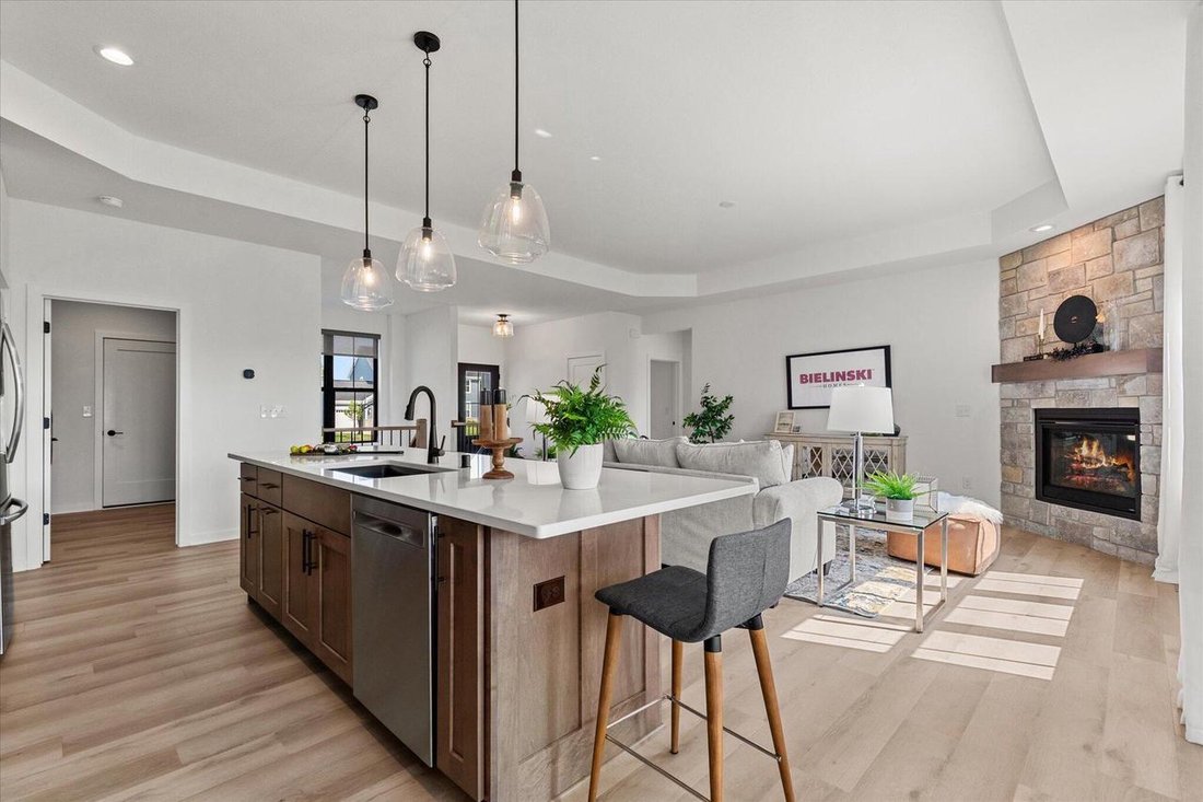 House in Pewaukee, Wisconsin, United States 4 - 18982608