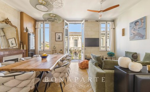 Appartement à Hôtel de Ville-Quinconce-Saint Seurin-Fondaudège, Bordeaux, France 1